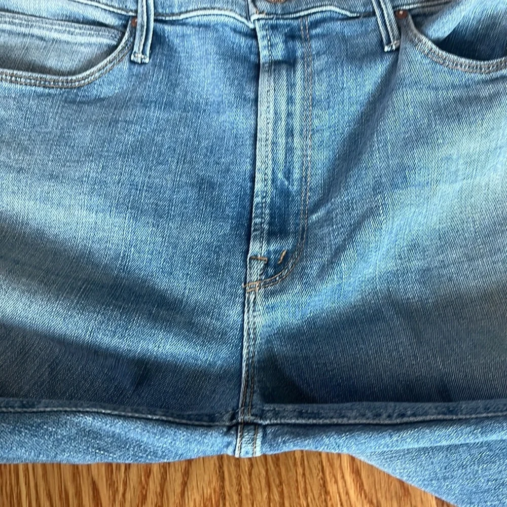 NWT MOTHER The Runaway Step Fray Kiss and Make Up size 34 - Picture 13 of 16